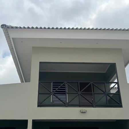Cataleya Apartments Near Airport Willemstad Exterior photo