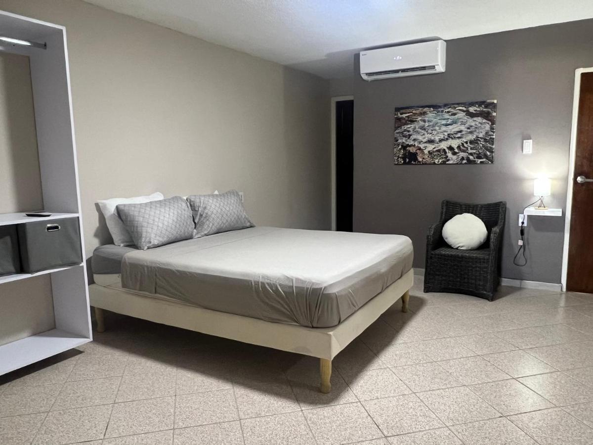 Cataleya Apartments Near Airport Willemstad Exterior photo